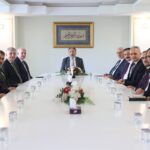 diyanet-isleri-baskani-arpagus-agri-il-muftusu-ilhan-ile-din-hizmetlerini-gorustu-31c2hYj5